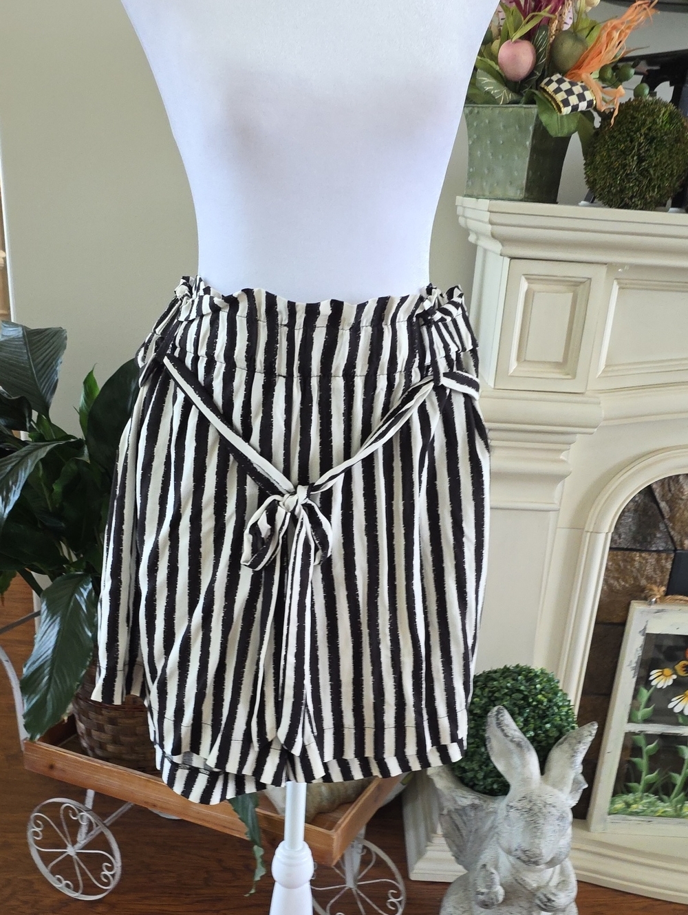 Jules & Leopold Black and White High-Waist Striped Paperbag Shorts